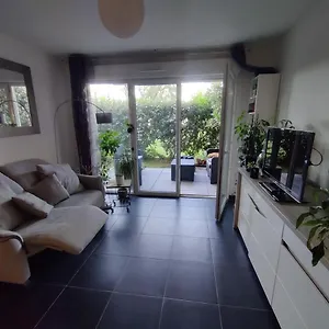Appartement T2 Rez De Jardin, Fréjus