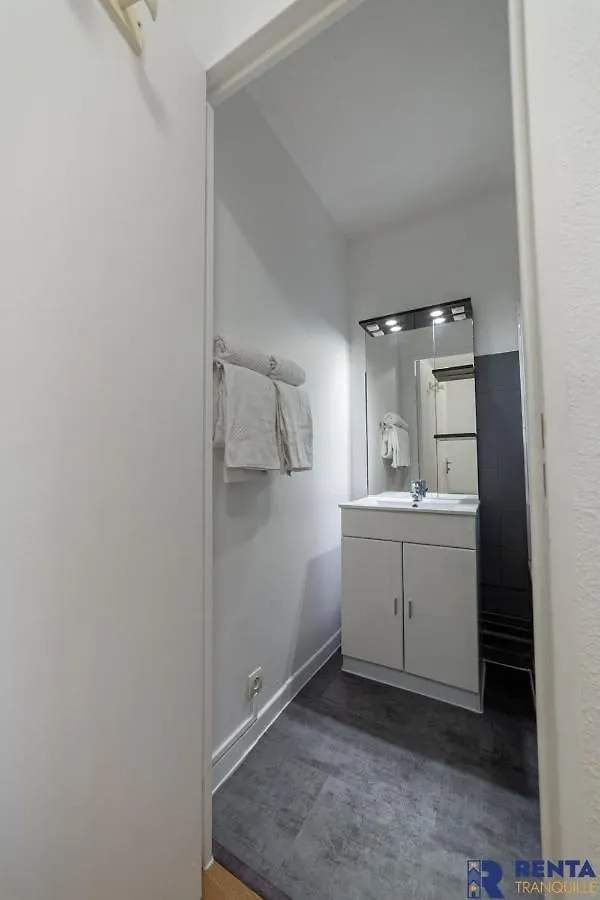 L'Areneparking Privewifibalconpiscine Apartment Frejus France
